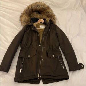 Zara Women's Dark Water Repellent Parka with Faux Fur Hood - Dark Green / Tan